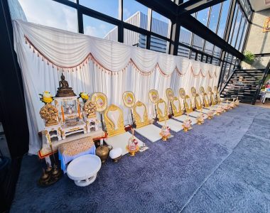 พรมสีเทาเข้ม