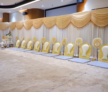 ม่านอุบะขาวสำเร็จ 2 สี